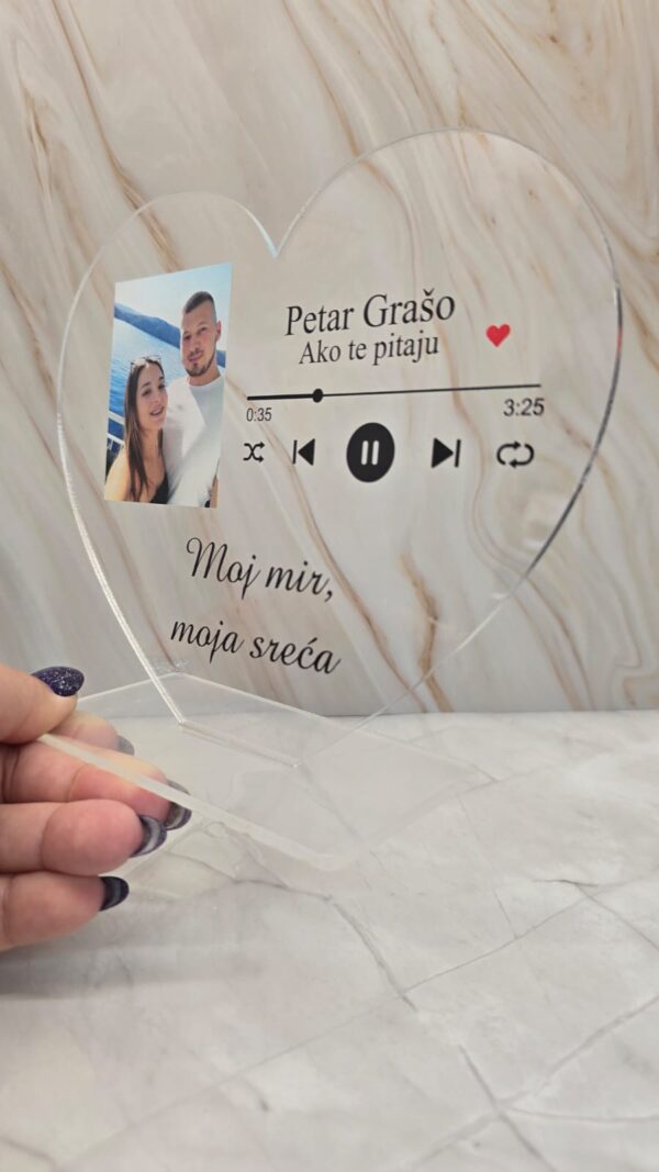Personalizirano  srce sa slikom i omiljenom pjesmom