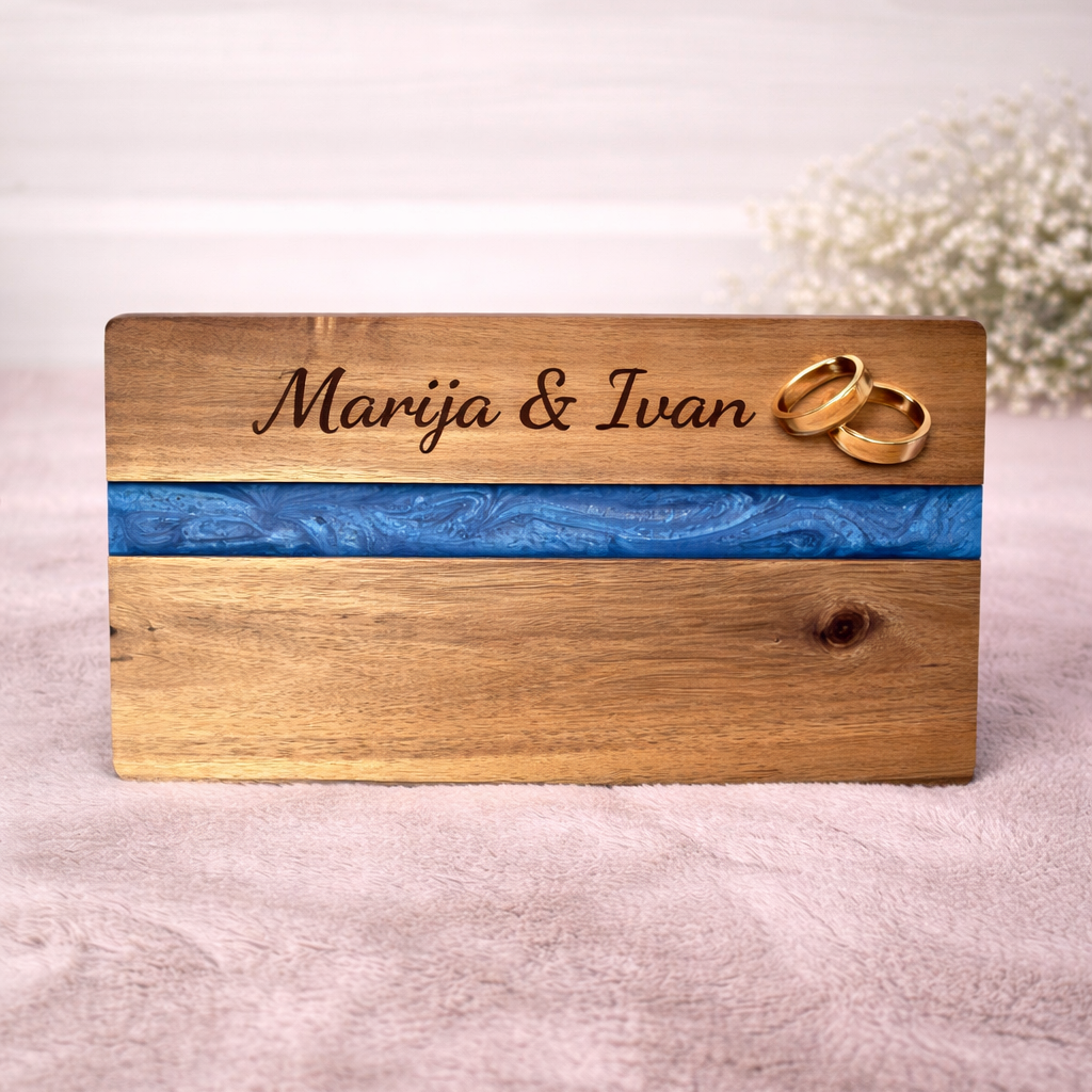 unikatna drvena daska s epoxy detaljem
